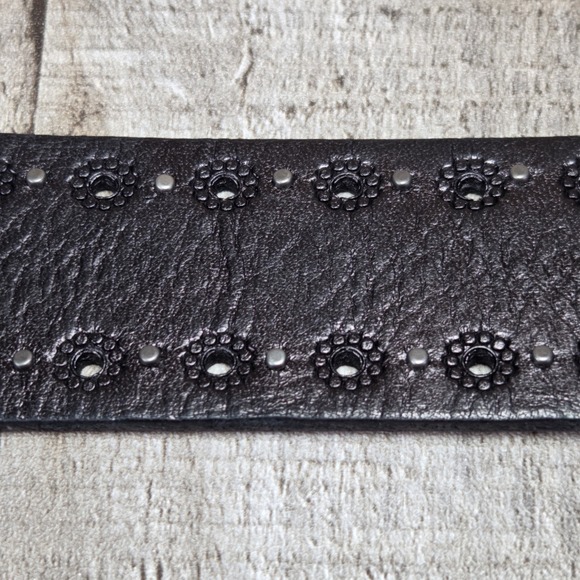 Fossil Genuine Leather Cutout Brushed Nickel Waist Belt Black Western Women's L - Picture 2 of 8